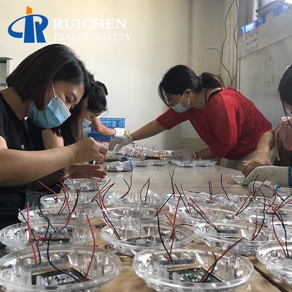 <h3>Half Circle Led Solar Road Stud For Motorway In China-RUICHEN </h3>
